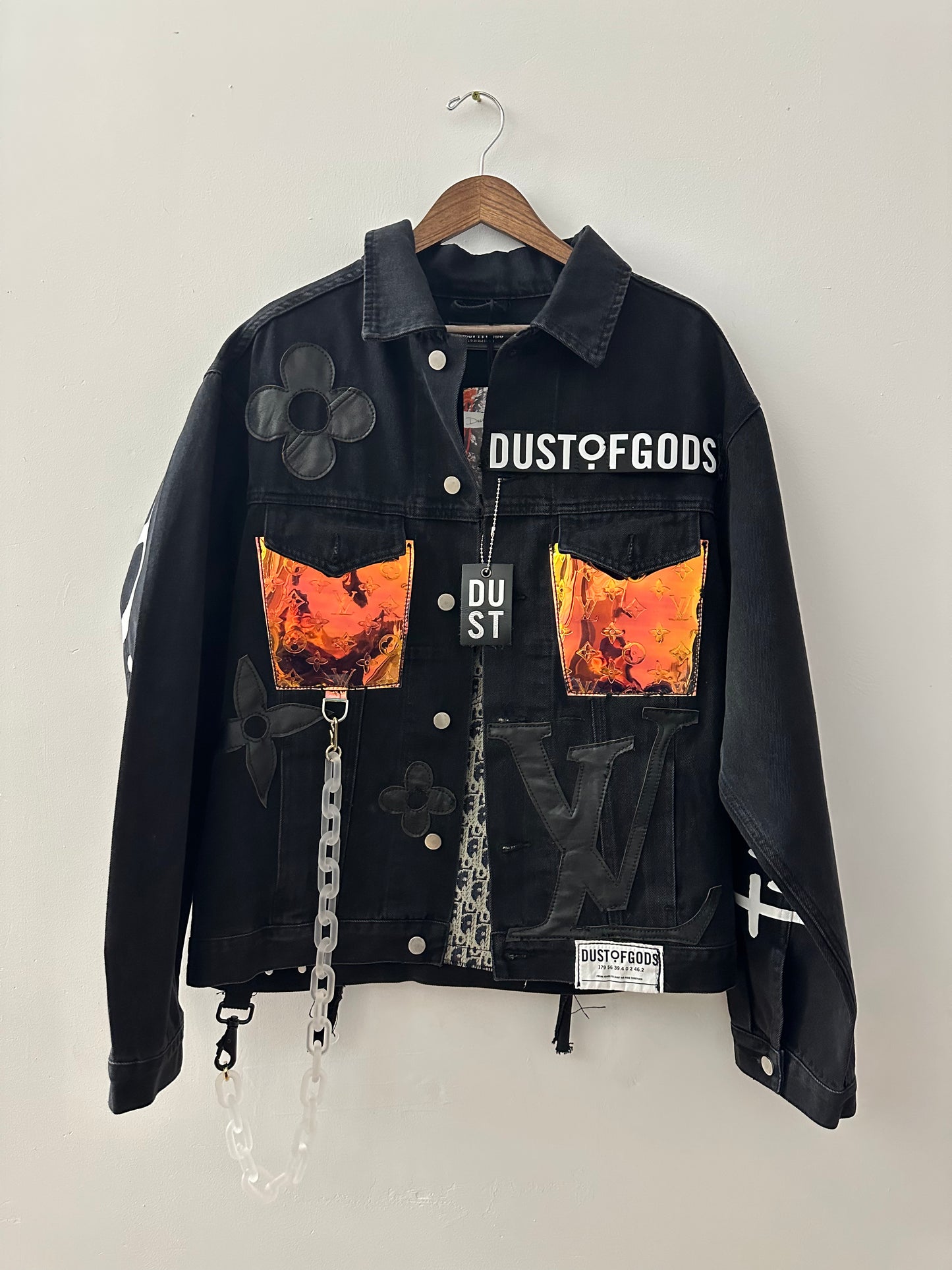 This is not Dior jacket with chain