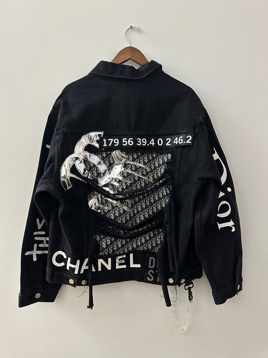 This is not Dior jacket with chain