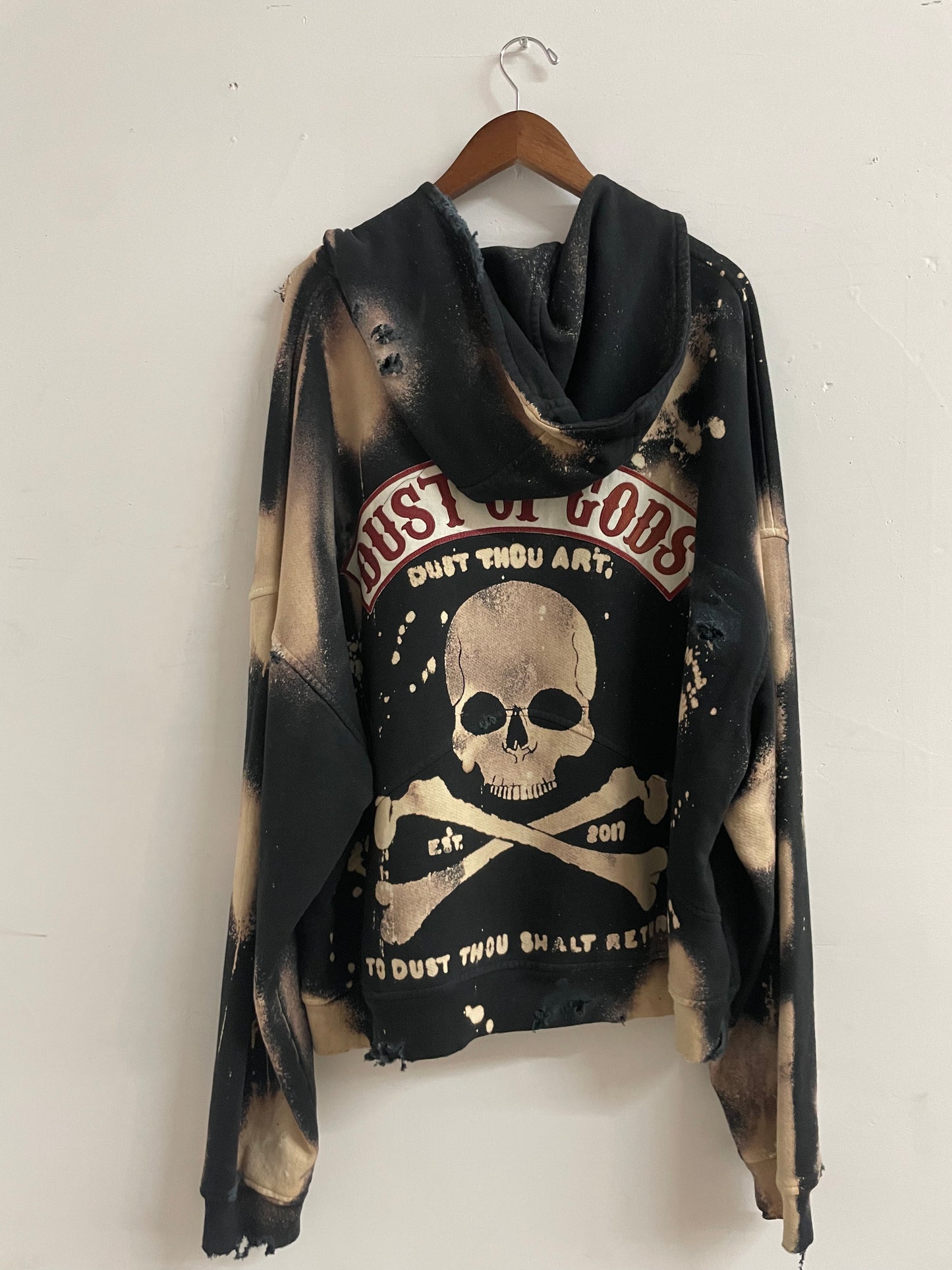 Black Bleached Skull Zip-Up